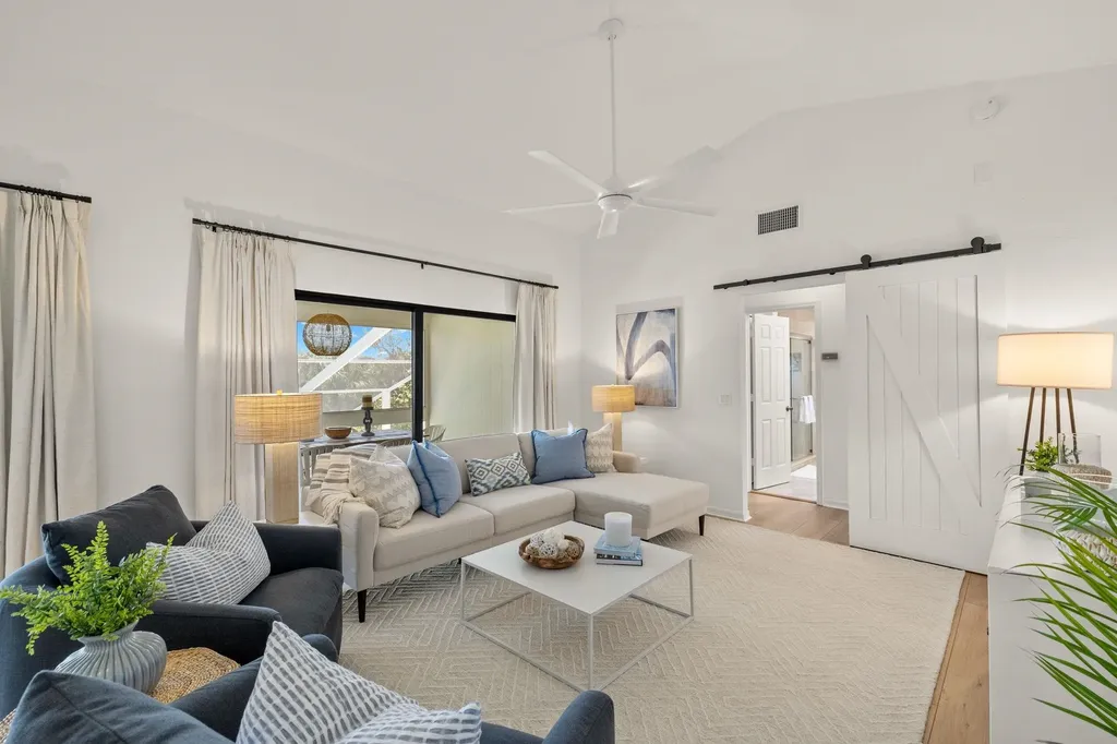 458 Lake Murex Circle Sanibel FL 33957