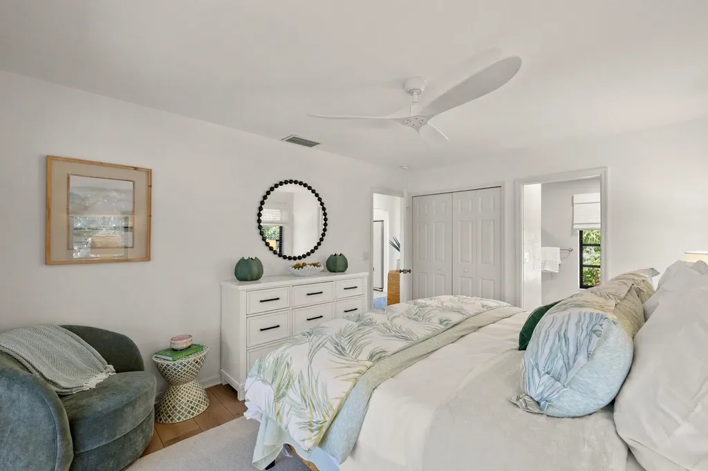 458 Lake Murex Circle Sanibel FL 33957