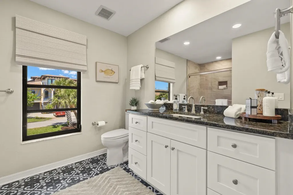 458 Lake Murex Circle Sanibel FL 33957