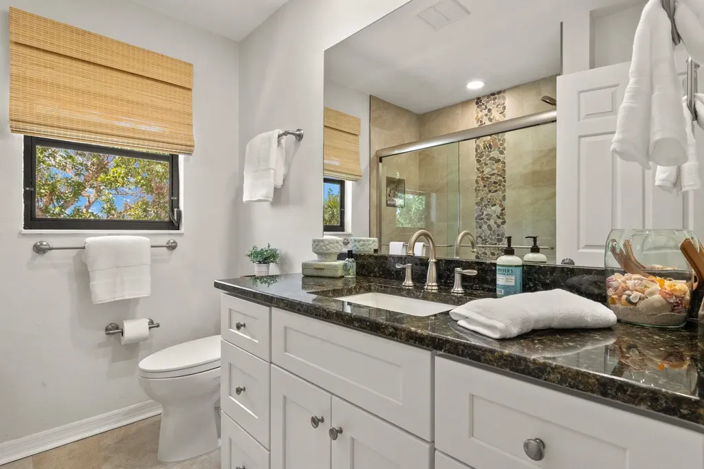 458 Lake Murex Circle Sanibel FL 33957