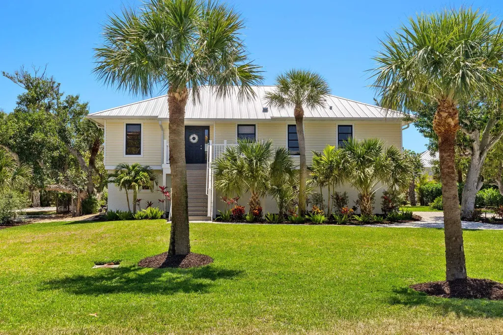 458 Lake Murex Circle Sanibel FL 33957