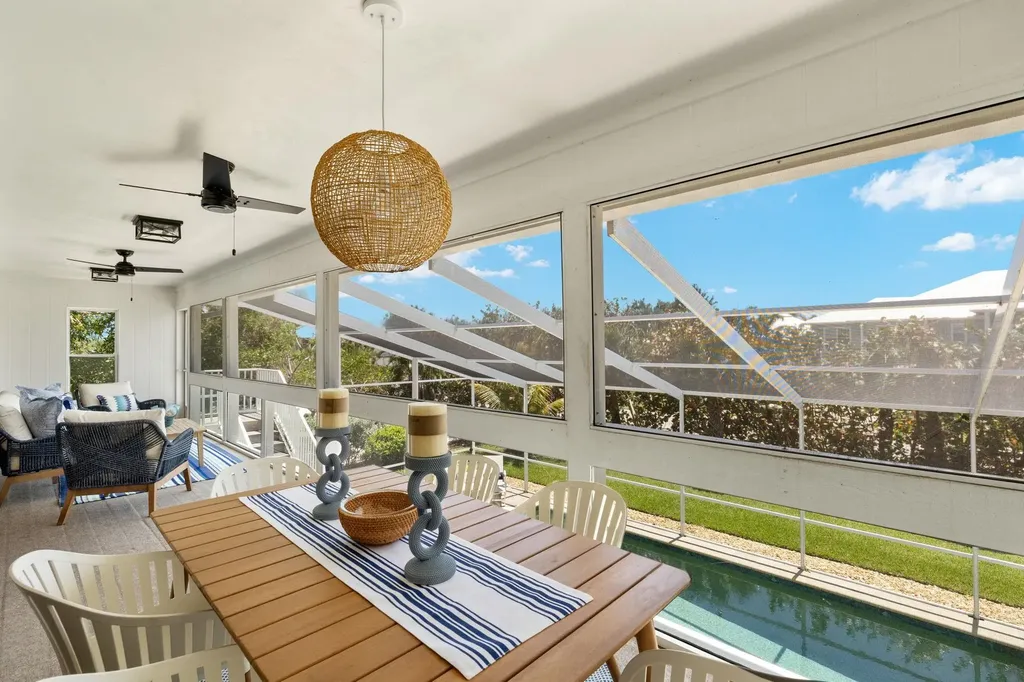 458 Lake Murex Circle Sanibel FL 33957