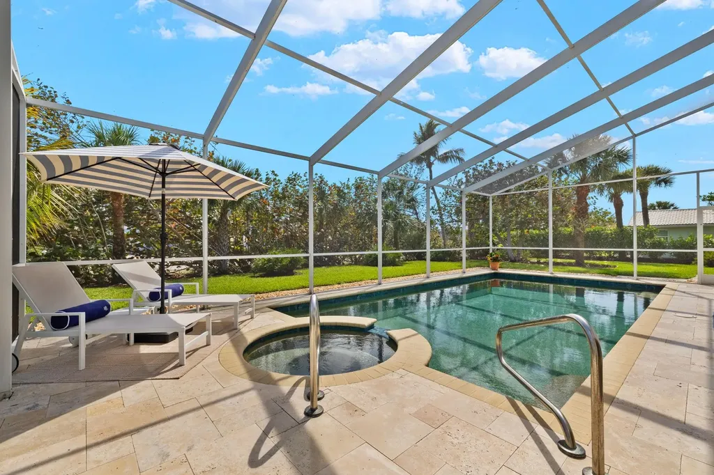 458 Lake Murex Circle Sanibel FL 33957