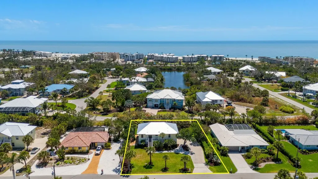 458 Lake Murex Circle Sanibel FL 33957