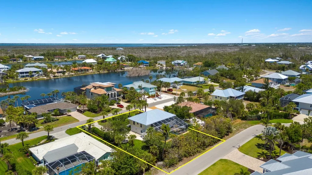 458 Lake Murex Circle Sanibel FL 33957