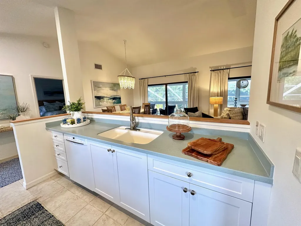 458 Lake Murex Circle Sanibel FL 33957