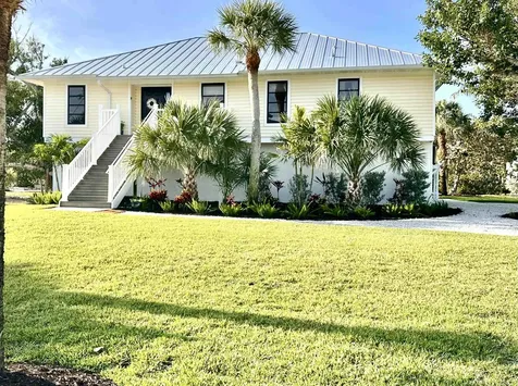 458 Lake Murex Circle Sanibel FL 33957