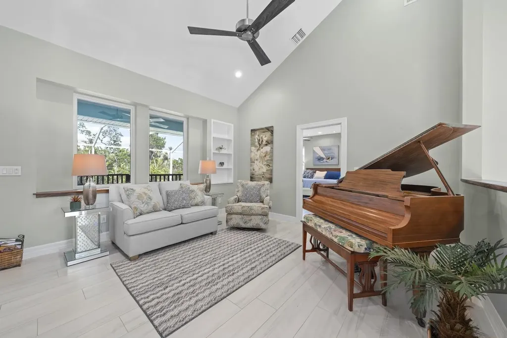 6450 Pine Avenue Sanibel FL 33957