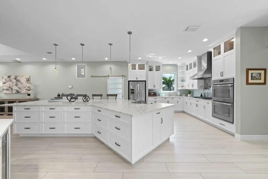 6450 Pine Avenue Sanibel FL 33957