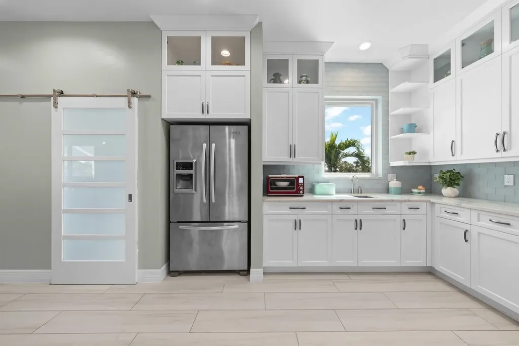 6450 Pine Avenue Sanibel FL 33957