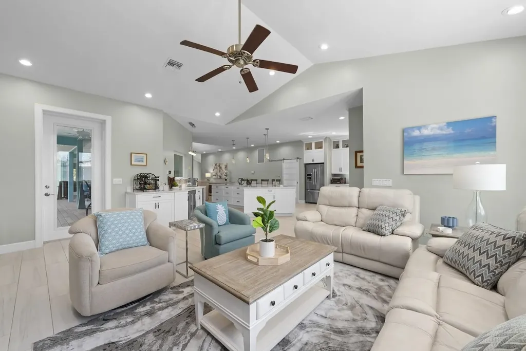 6450 Pine Avenue Sanibel FL 33957