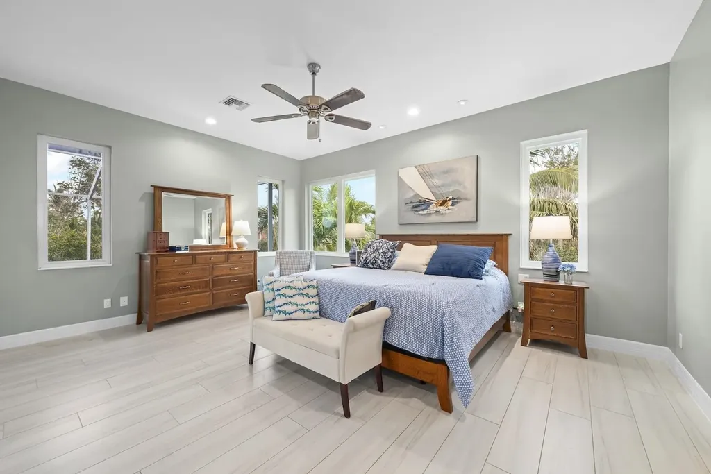 6450 Pine Avenue Sanibel FL 33957