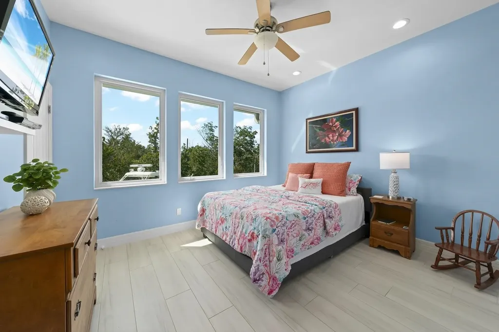 6450 Pine Avenue Sanibel FL 33957