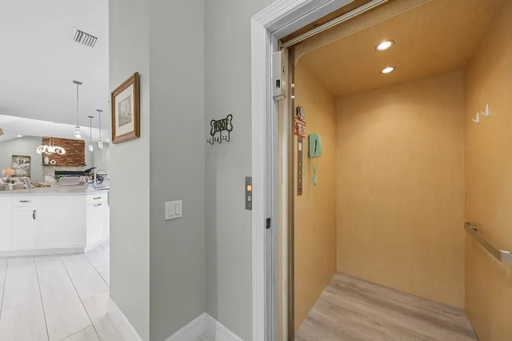 6450 Pine Avenue Sanibel FL 33957