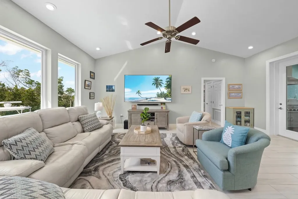 6450 Pine Avenue Sanibel FL 33957