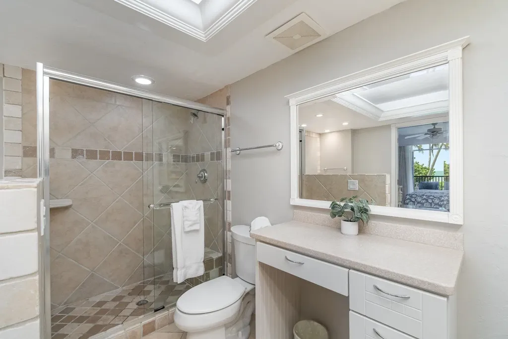 1299 Middle Gulf Drive Sanibel FL 33957