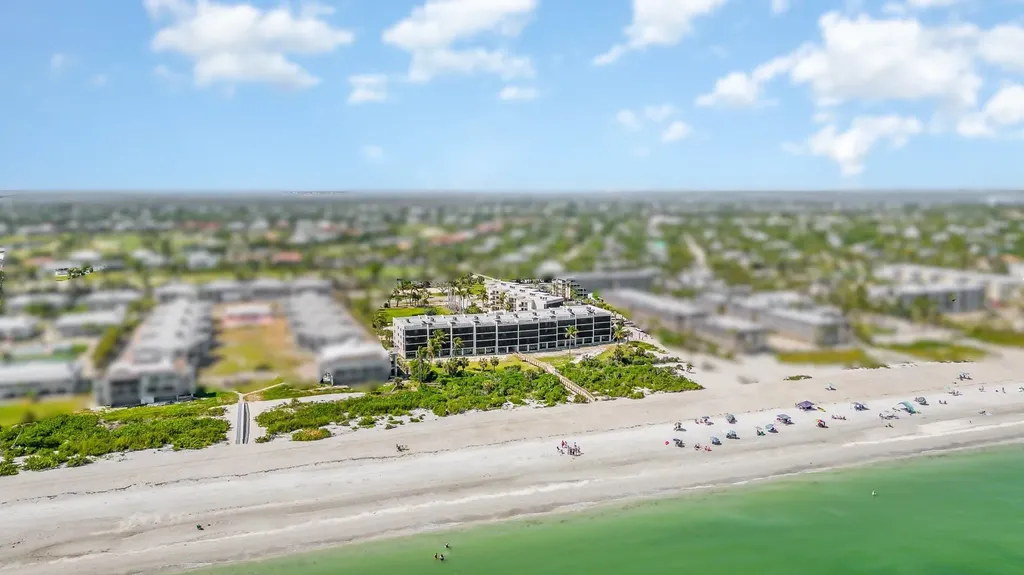 1299 Middle Gulf Drive Sanibel FL 33957