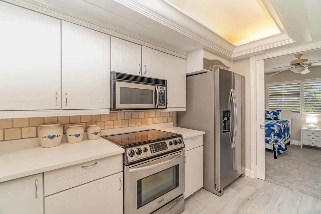 1299 Middle Gulf Drive Sanibel FL 33957