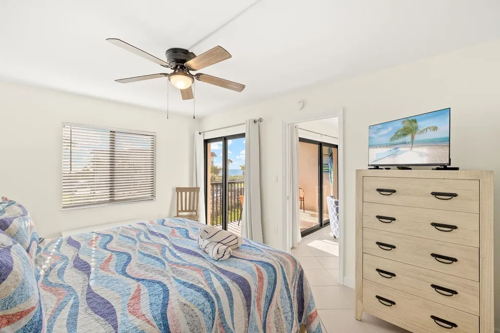 671 E Gulf Drive Sanibel FL 33957