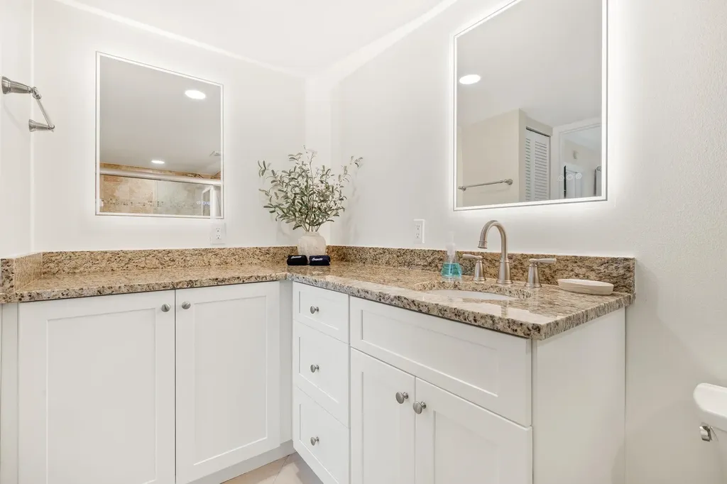 671 E Gulf Drive Sanibel FL 33957