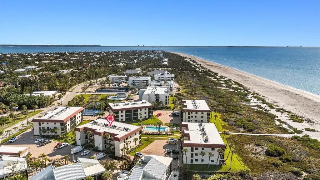 671 E Gulf Drive Sanibel FL 33957