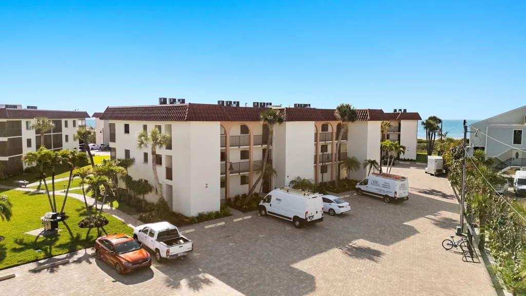 671 E Gulf Drive Sanibel FL 33957