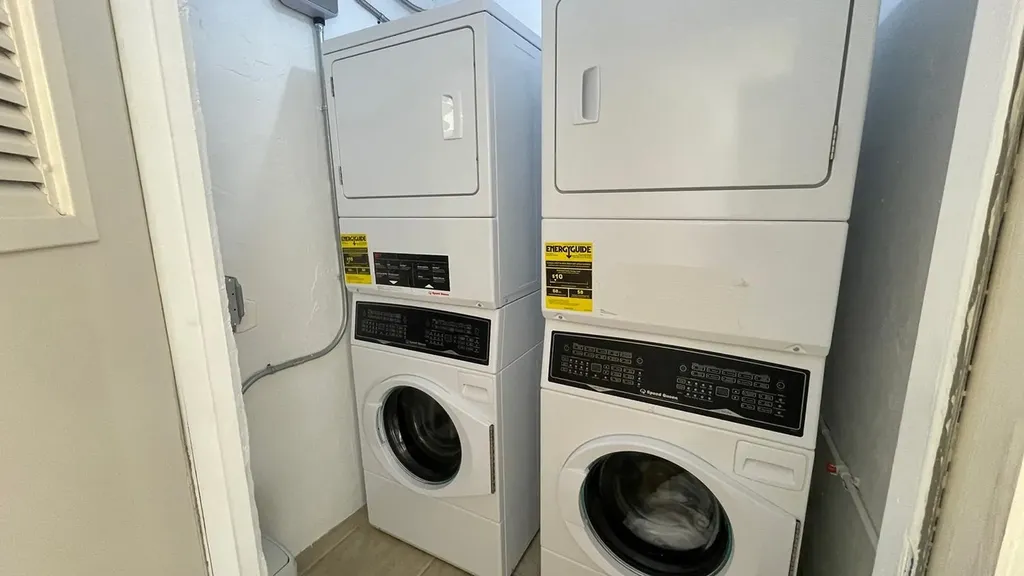 671 E Gulf Drive Sanibel FL 33957