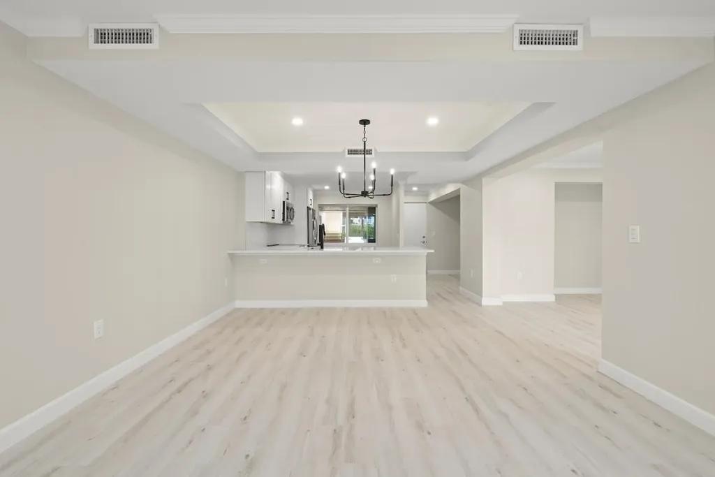 200 Periwinkle Way Sanibel FL 33957