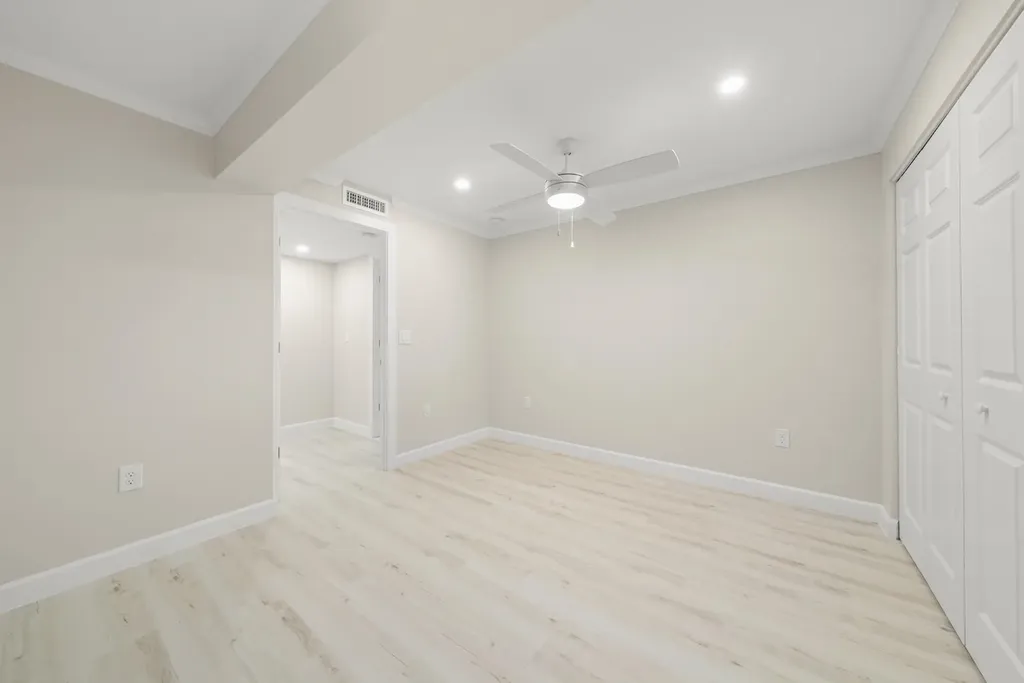 200 Periwinkle Way Sanibel FL 33957