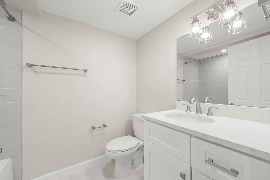 200 Periwinkle Way Sanibel FL 33957