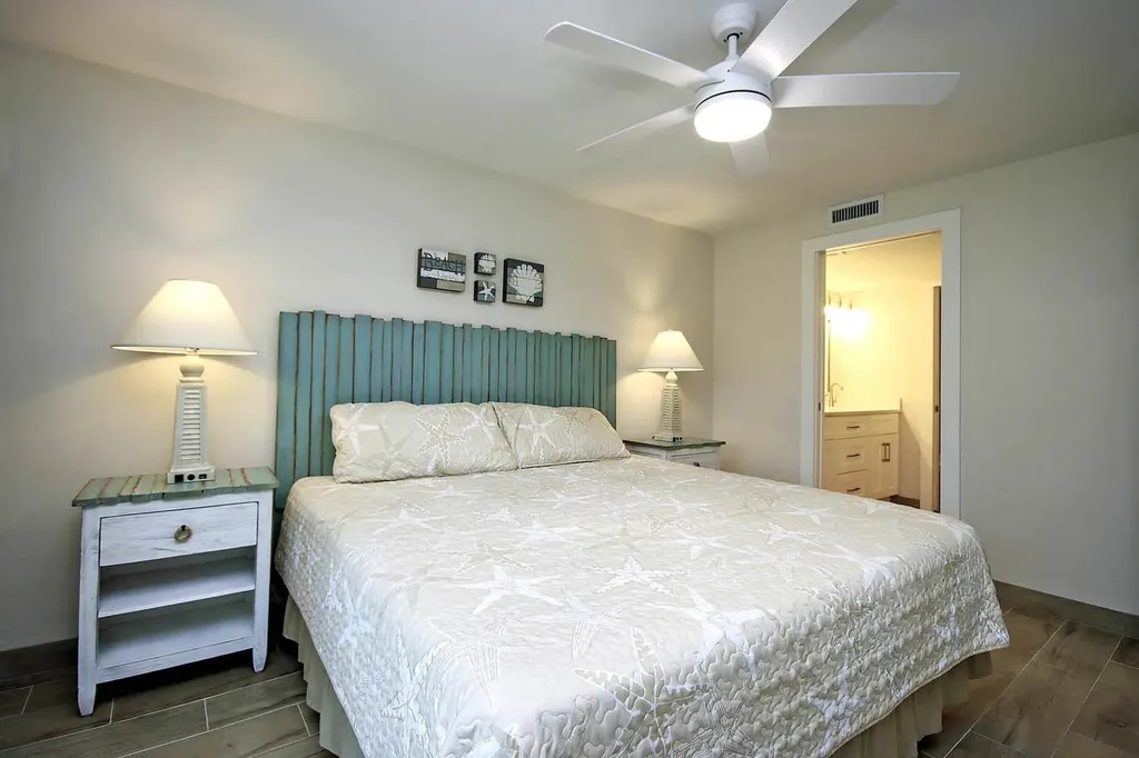 1246 Fulgur Street Sanibel FL 33957