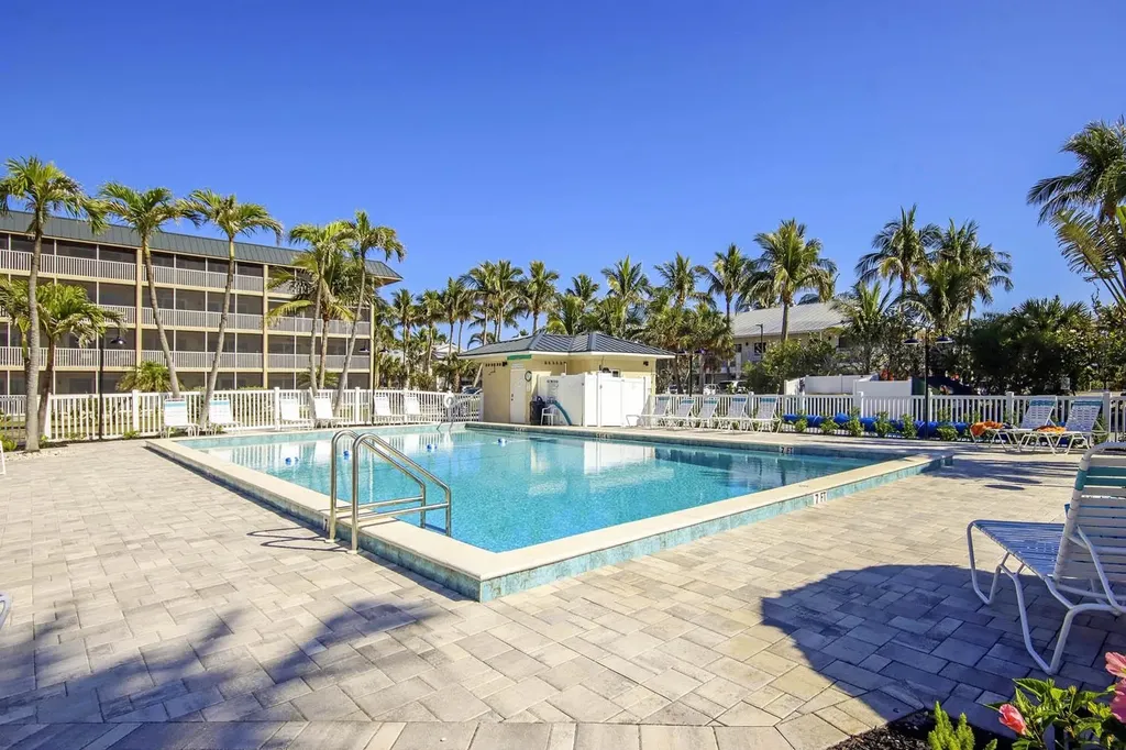 1246 Fulgur Street Sanibel FL 33957