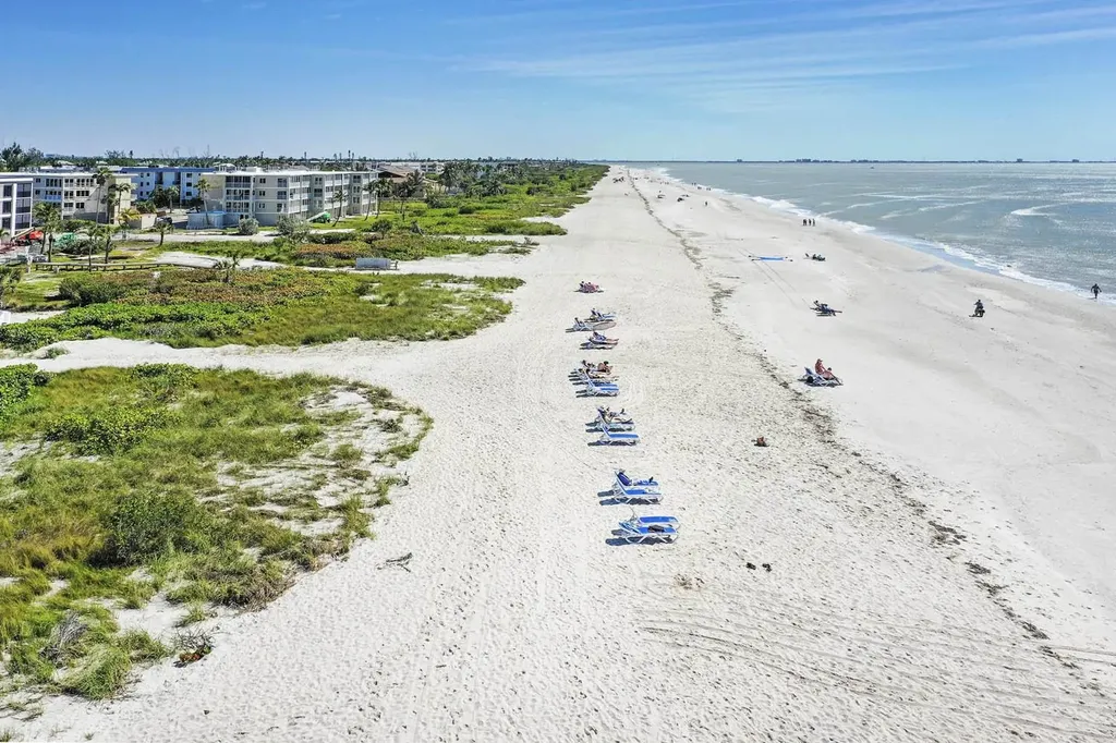 1246 Fulgur Street Sanibel FL 33957