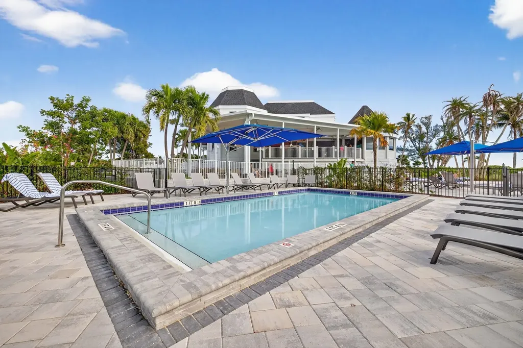 2255 W Gulf Drive Sanibel FL 33957