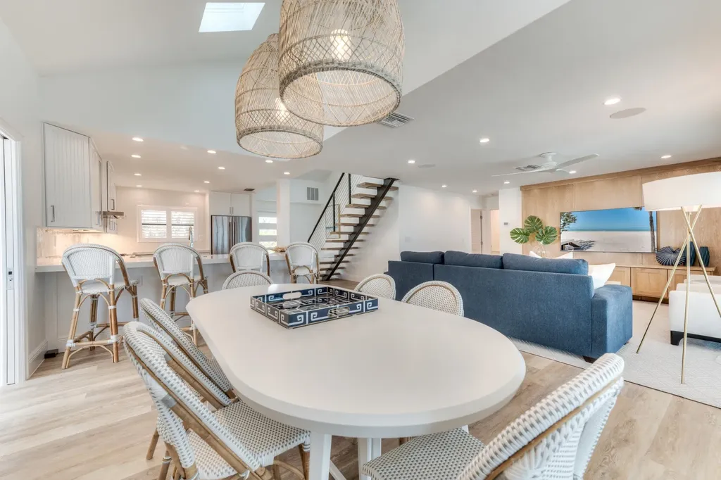 19 Beach Homes Captiva FL 33924