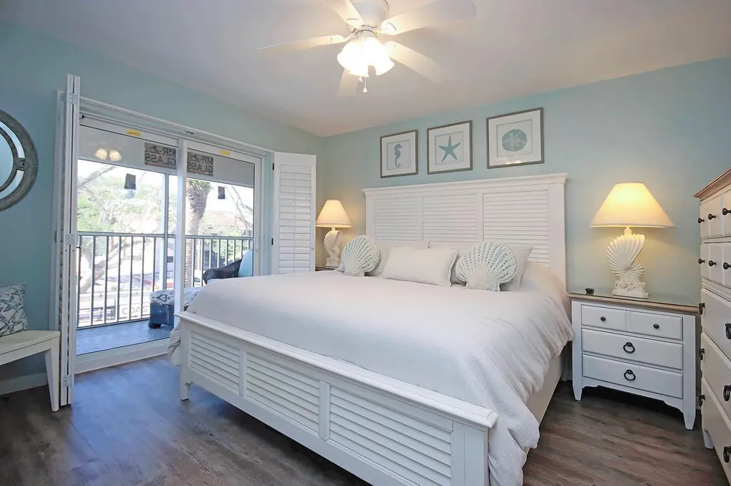 827 E Gulf Drive Sanibel FL 33957