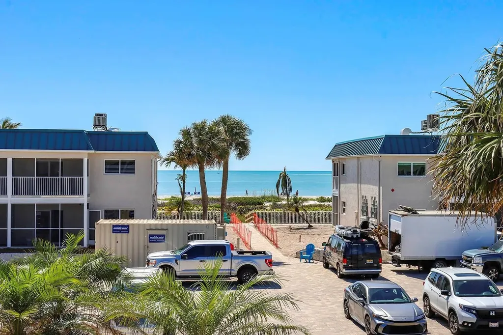 827 E Gulf Drive Sanibel FL 33957