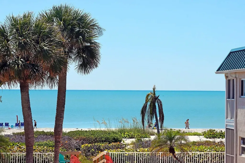 827 E Gulf Drive Sanibel FL 33957