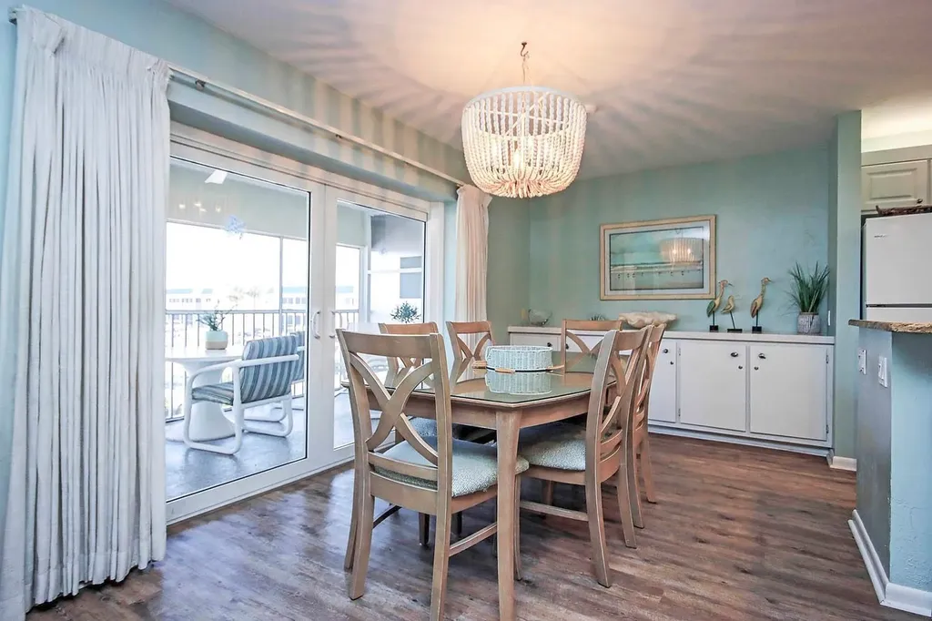 827 E Gulf Drive Sanibel FL 33957