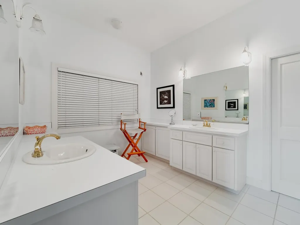16543 Captiva Drive Sanibel FL 33957