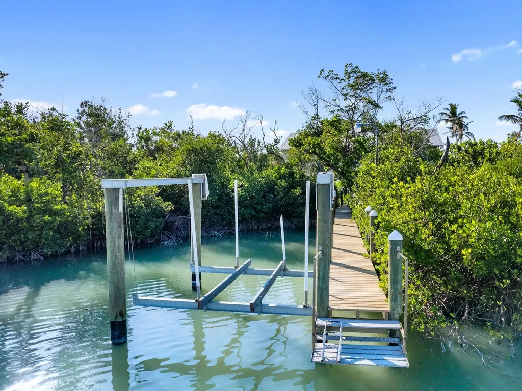 16543 Captiva Drive Sanibel FL 33957