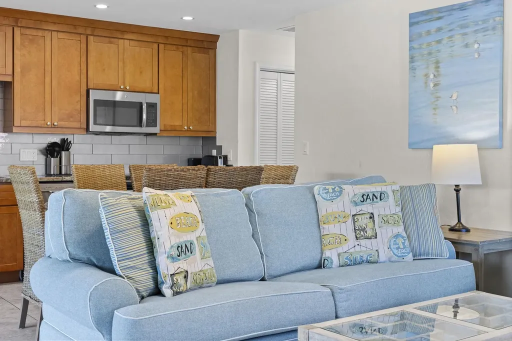 1811 Olde Middle Gulf Drive Sanibel FL 33957