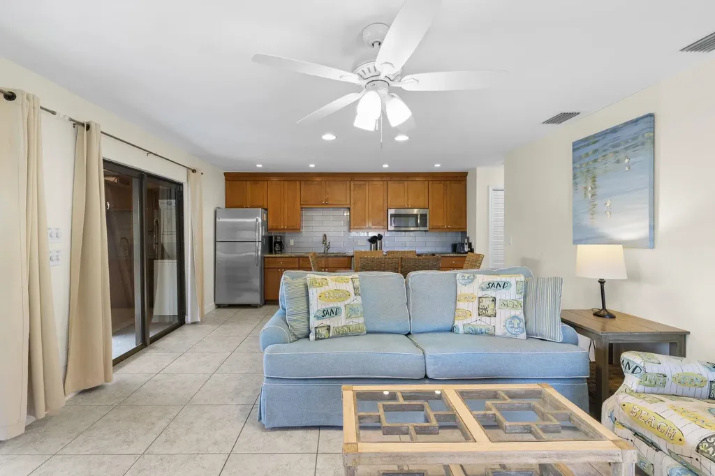 1811 Olde Middle Gulf Drive Sanibel FL 33957