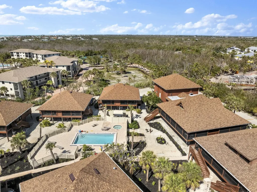 1811 Olde Middle Gulf Drive Sanibel FL 33957