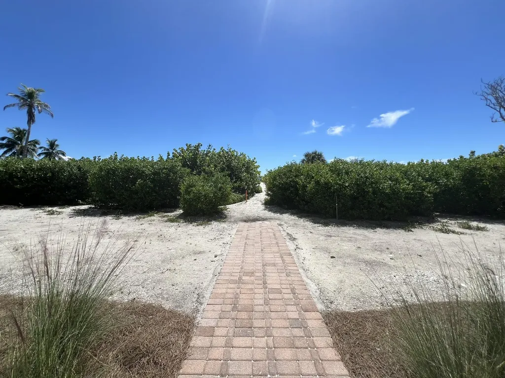 3015 W Gulf Drive Sanibel FL 33957