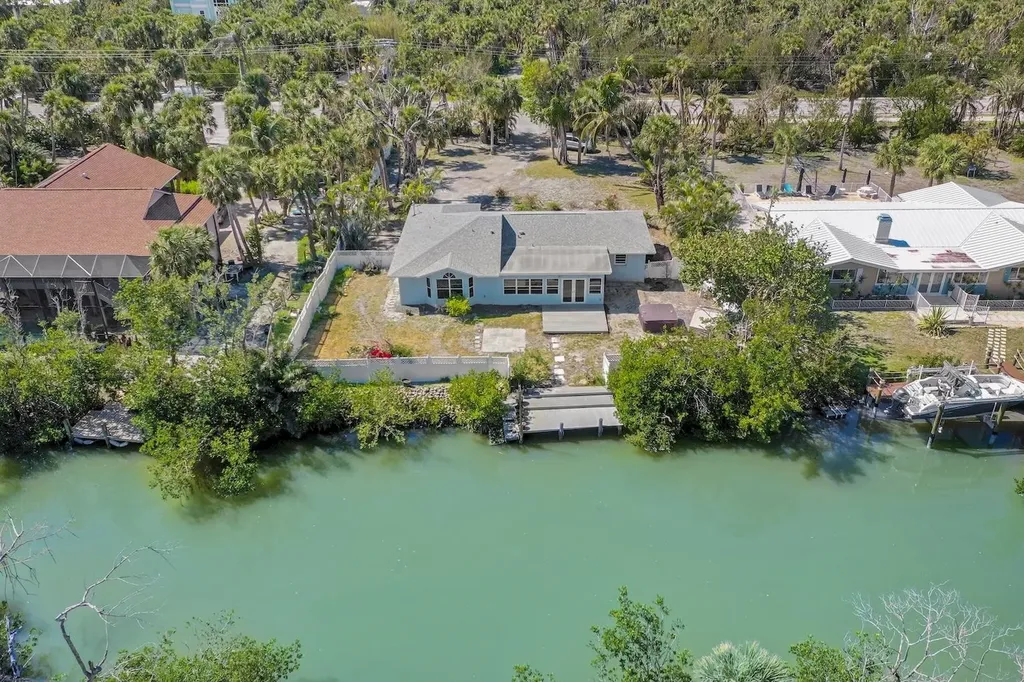 5892 Sanibel Captiva Road Sanibel FL 33957