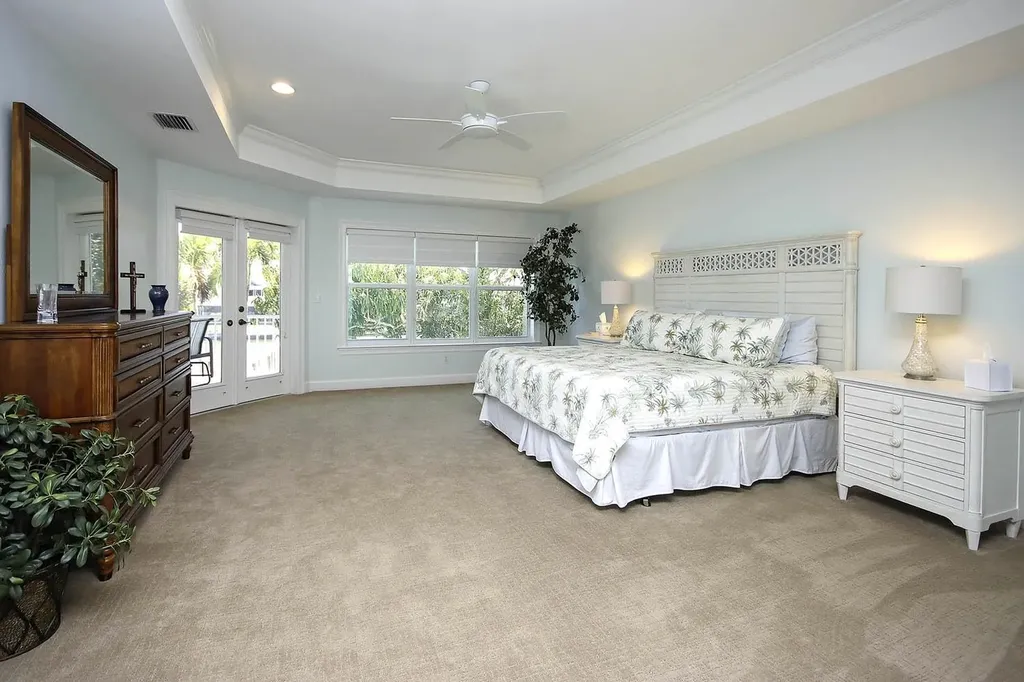 877 Limpet Drive Sanibel FL 33957