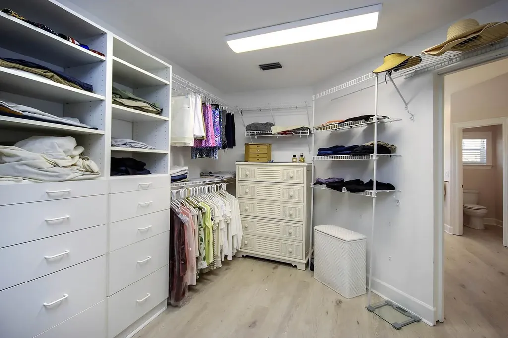 877 Limpet Drive Sanibel FL 33957