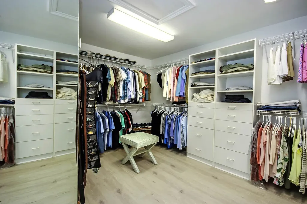 877 Limpet Drive Sanibel FL 33957