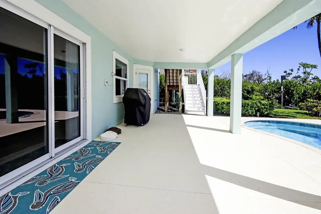 877 Limpet Drive Sanibel FL 33957